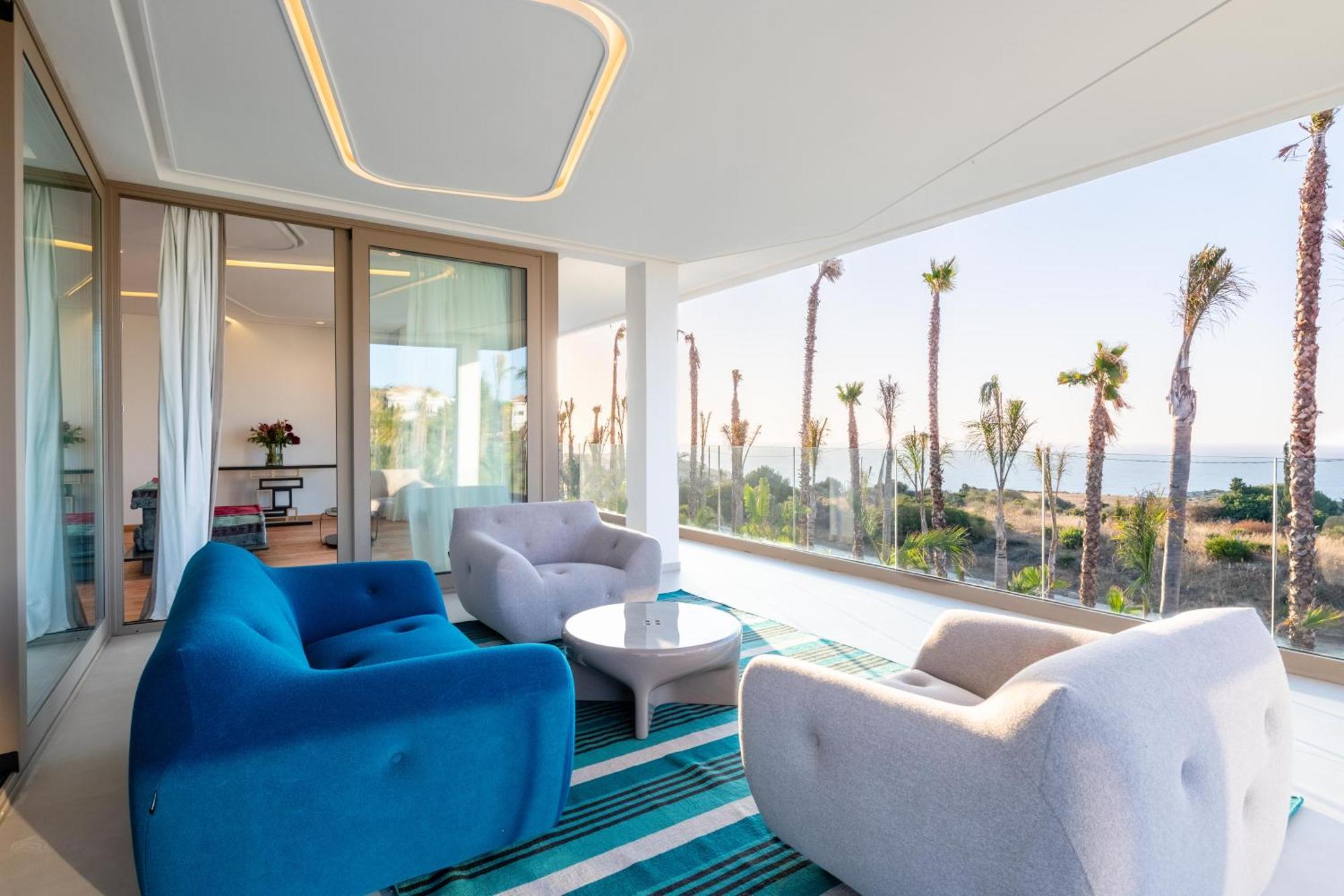 Le Bleu Villa *